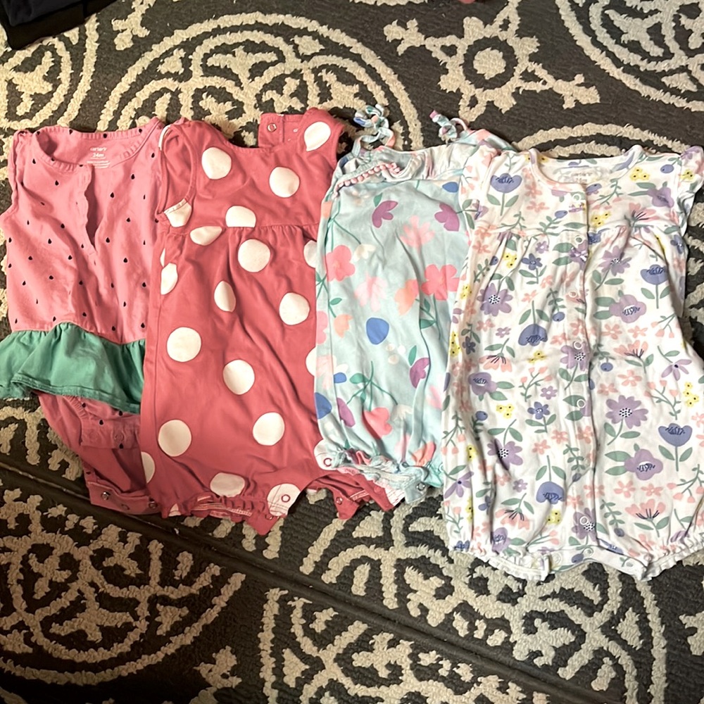 Carter’s 24 months jumper/onesies four piece bundle